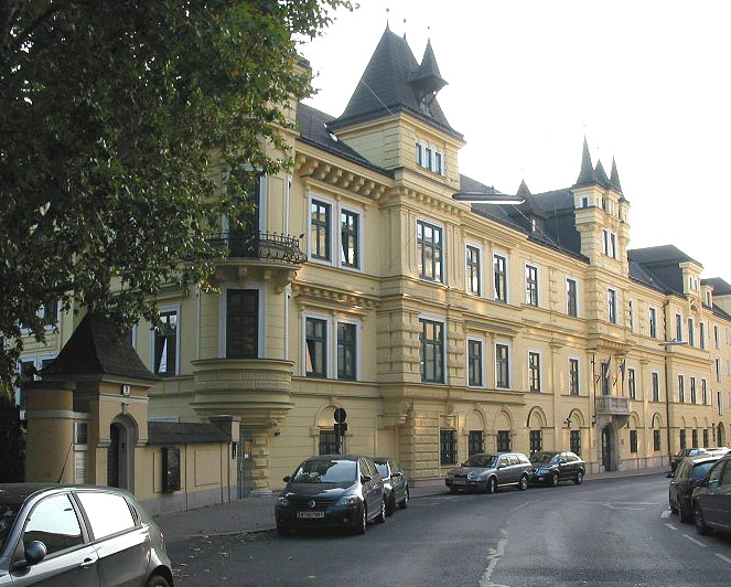 Datei:14 Palais Cumberland.jpg