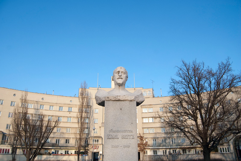 Datei:21 Karl Seitz Hof.jpg