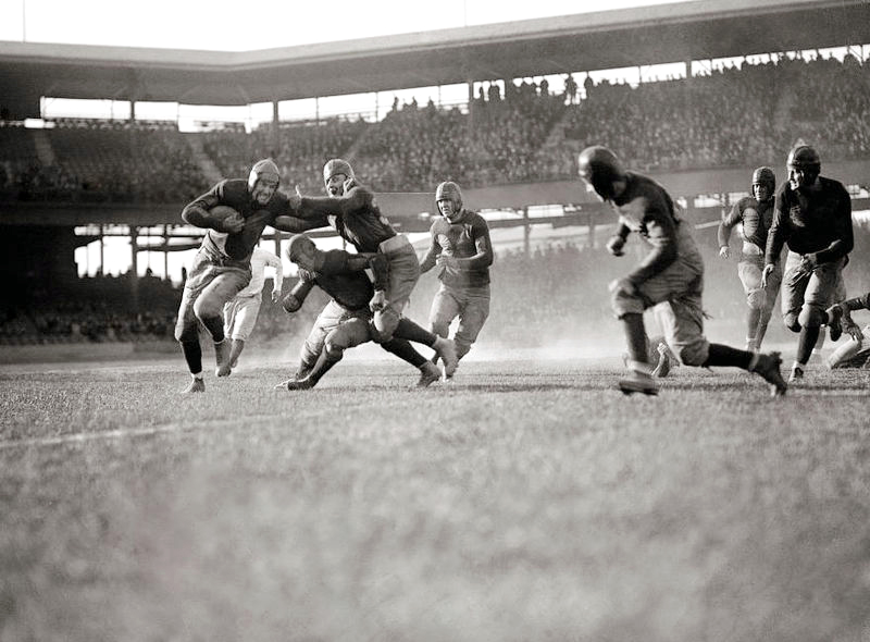 Datei:American Football 1923.jpg