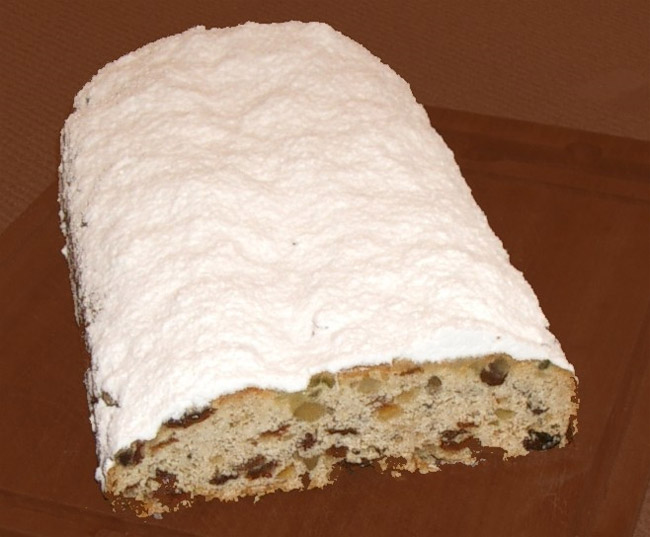 Datei:Christstollen.jpg