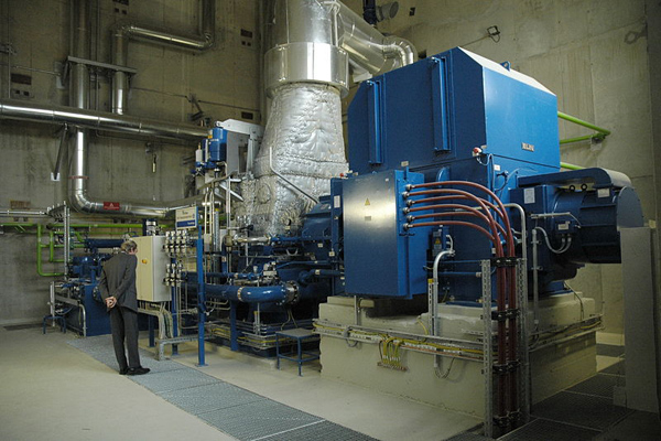 Datei:Dampfturbine mit Generator.jpg