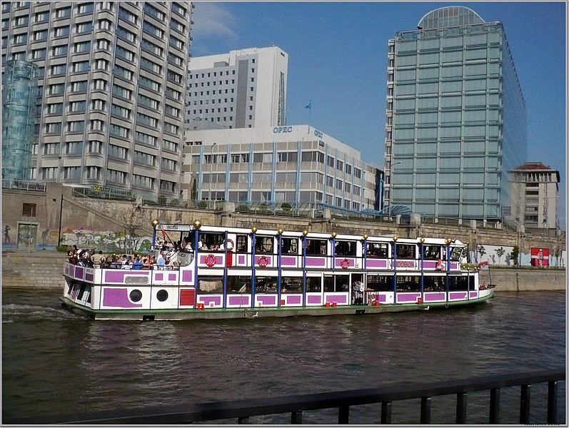 Datei:Hw Schiff MS Vindobona.jpg