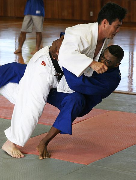 Datei:Judo Wurf3.jpg