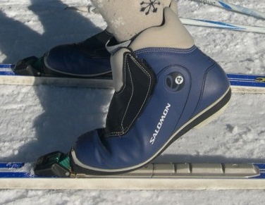 Datei:Langlauf Ausrüstung.jpg