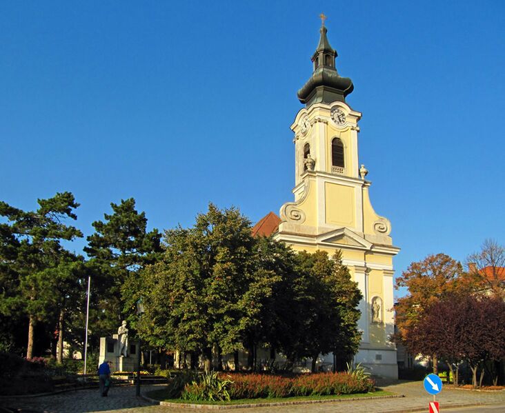 Datei:10 Pfarrkirche Oberlaa.jpg