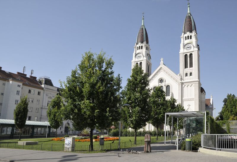 Datei:11 Enkplatz.jpg