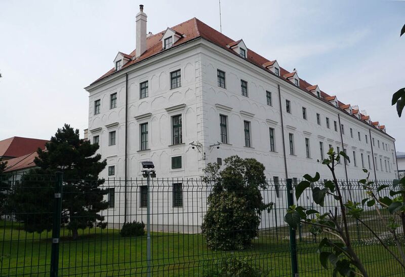 Datei:11 Schloss Kaiserebersdorf.jpg