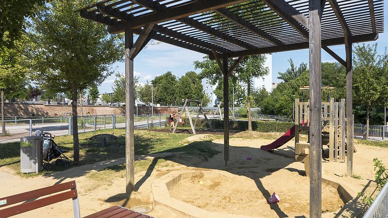 Datei:12 Miep-Gies-Park.jpg