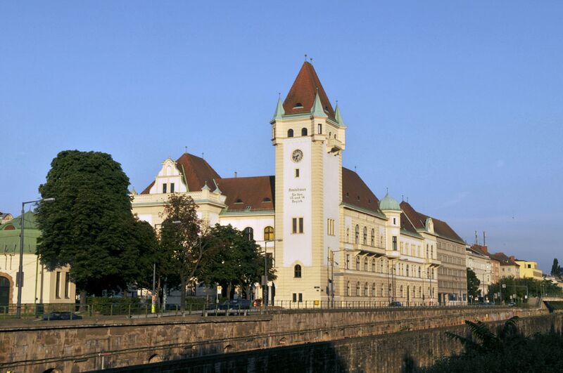 Datei:13 Amtshaus Hietzing.jpg