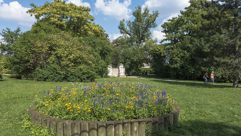 Datei:19 Strauss-Lanner-Park.jpg