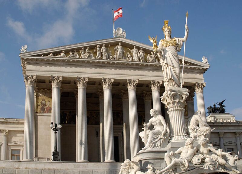 Datei:1 Parlament.jpg