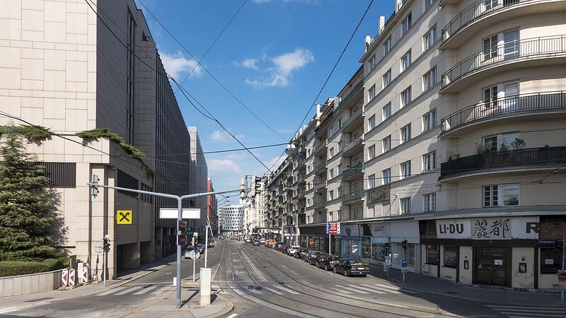 Datei:3 Invalidenstraße.jpg