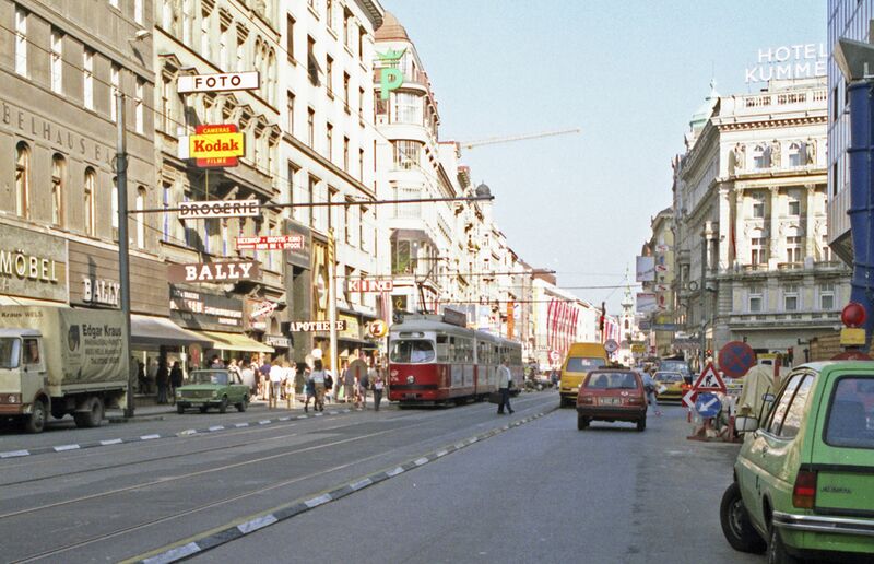Datei:7 Mariahilfer Straße 1989.jpg