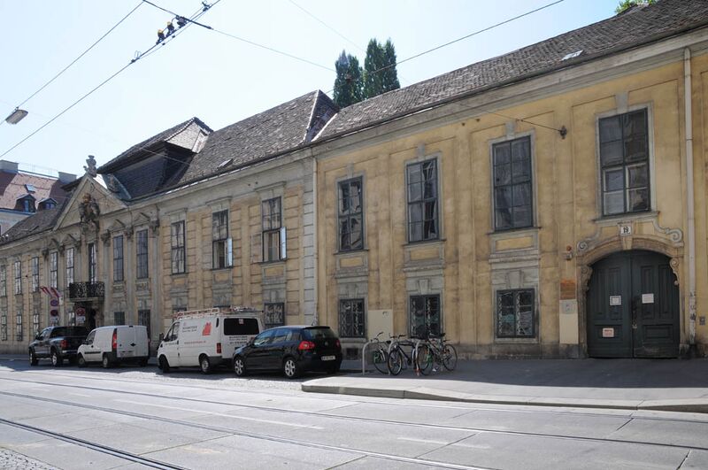 Datei:8 Palais Volkskundemuseum.jpg