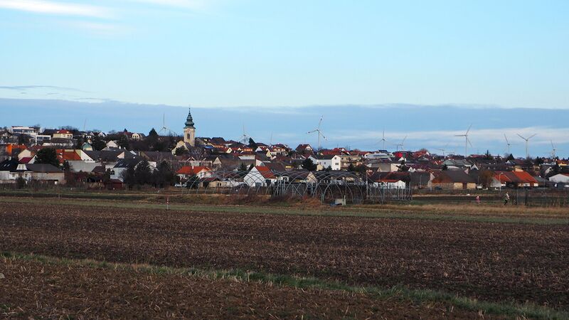 Datei:Neusiedl am See.jpg