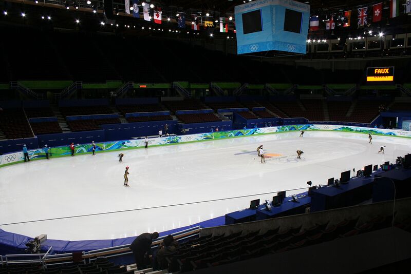 Datei:Short Track Bahn.jpg