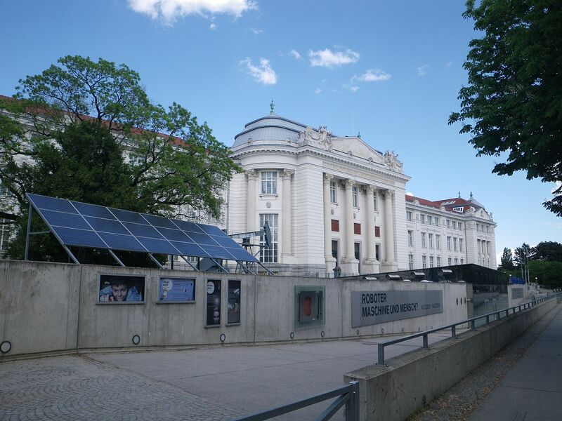 Datei:Technisches Museum.jpg